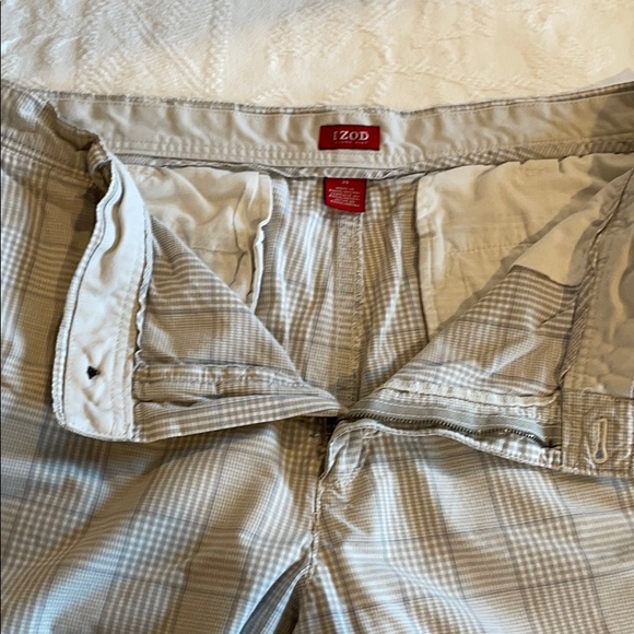 IZOD Cargo Shorts 38 Gray Blur Plaid - Picture 9 of 13